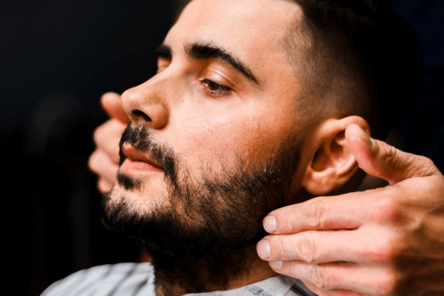 Why Jazz Lounge Spa Is the Go-To Destination for Haircuts for Men